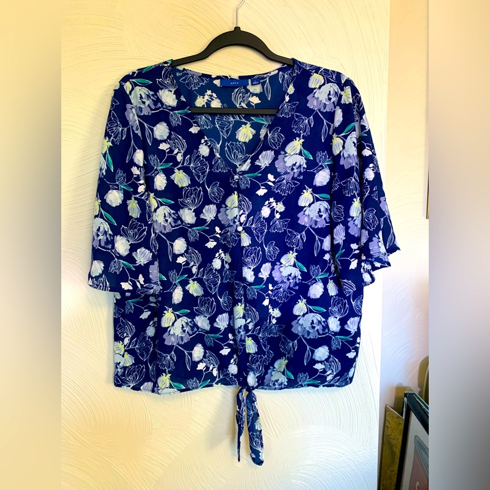 Apt. 9 stylish Business Casual top